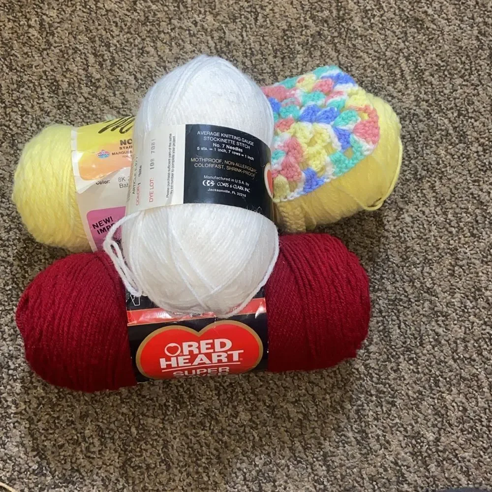 Red Heart Burgundy 1 White 1 Yellow 1 Kolor Match Of 3
